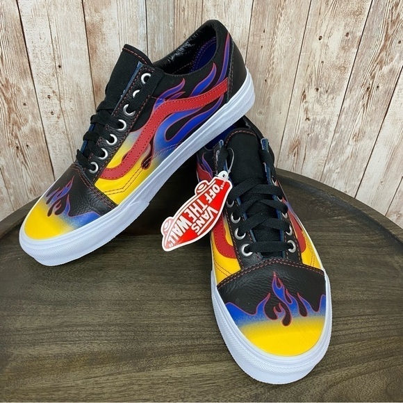 Vans Old Skool Flames Racer Sneaker Black/Red‎ Size Men